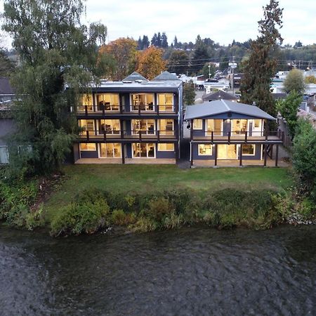 Chateau Riverside Campbell River Bagian luar foto
